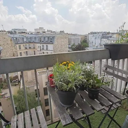 Modern And Quiet Apartment W/Balcony דירה פריז